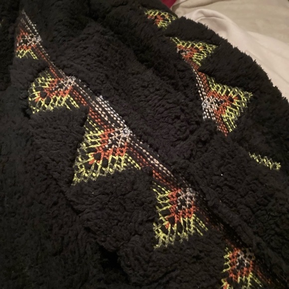 Free People sherpa jacket in black NWOT - Picture 6 of 6